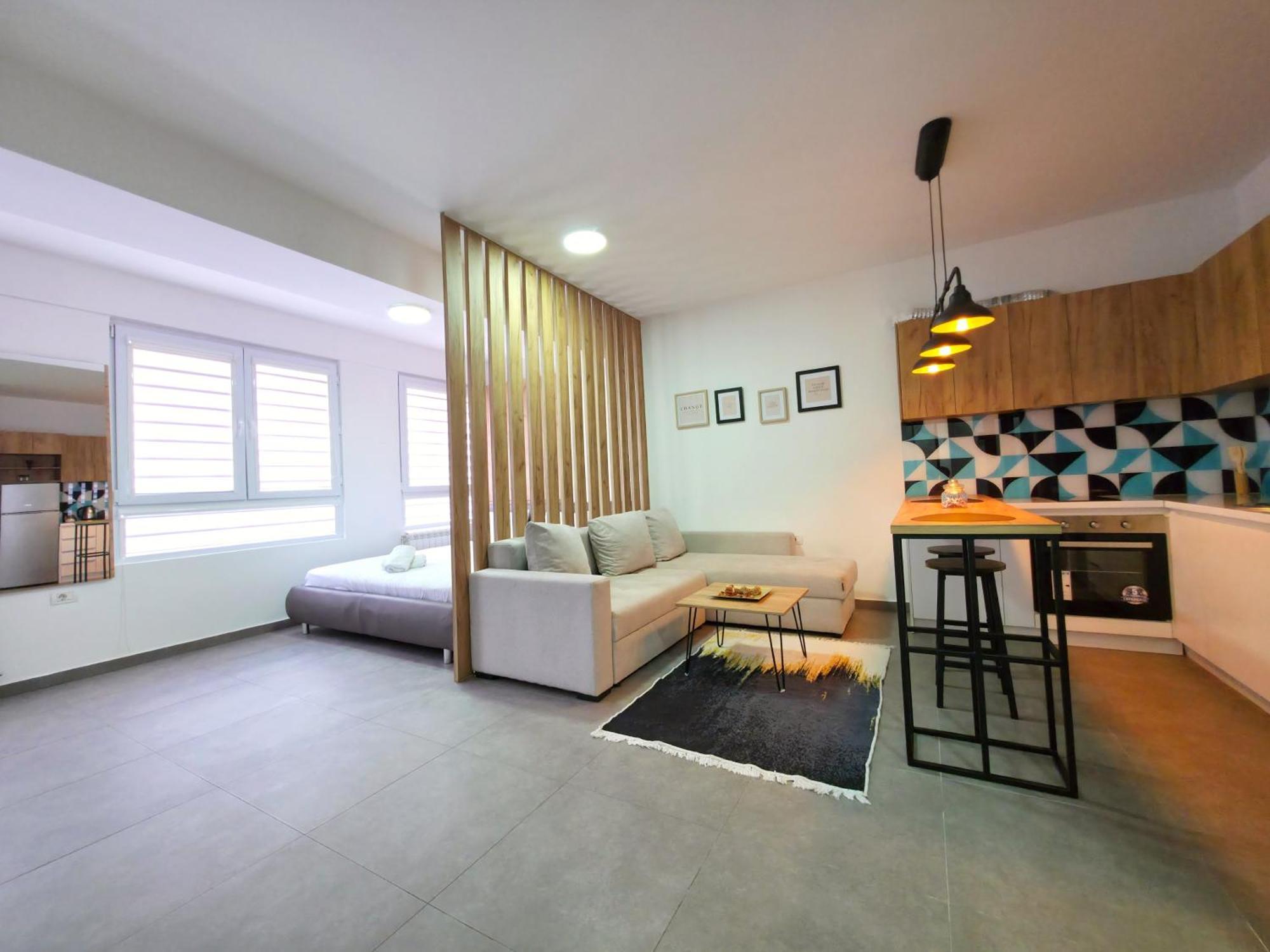 Urban Hostel & Apartments Skopje Bagian luar foto