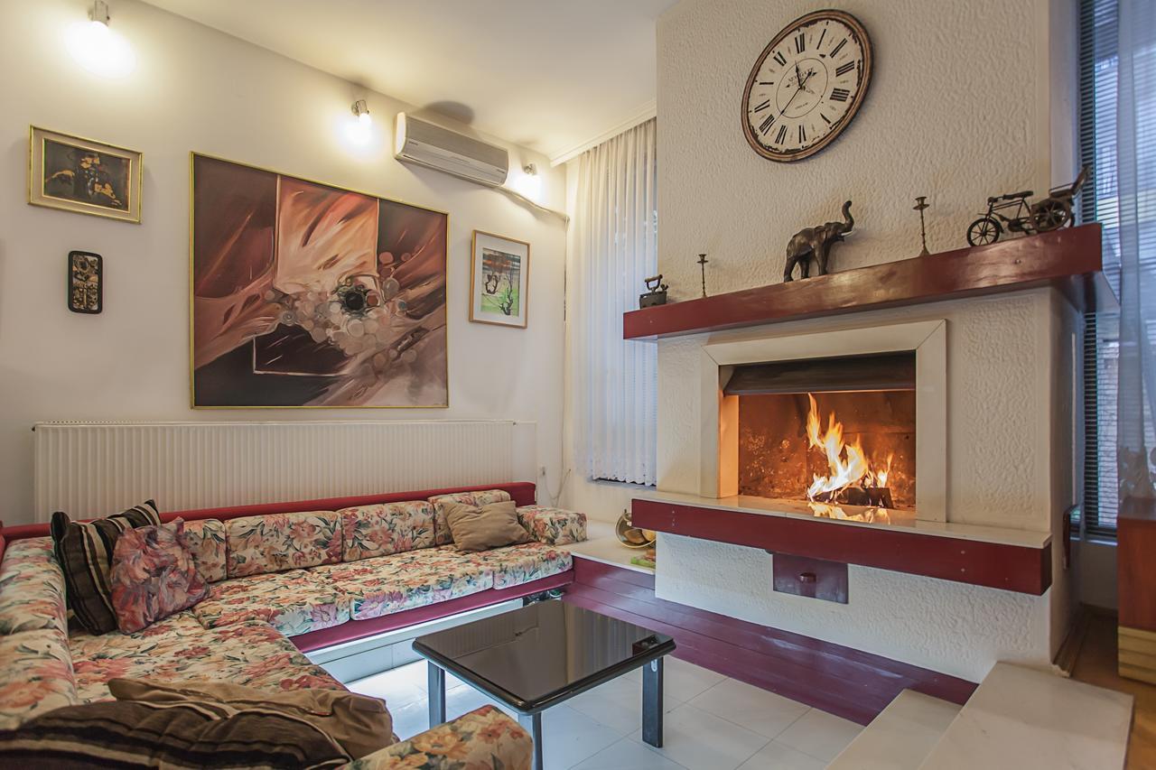 Urban Hostel & Apartments Skopje Bagian luar foto