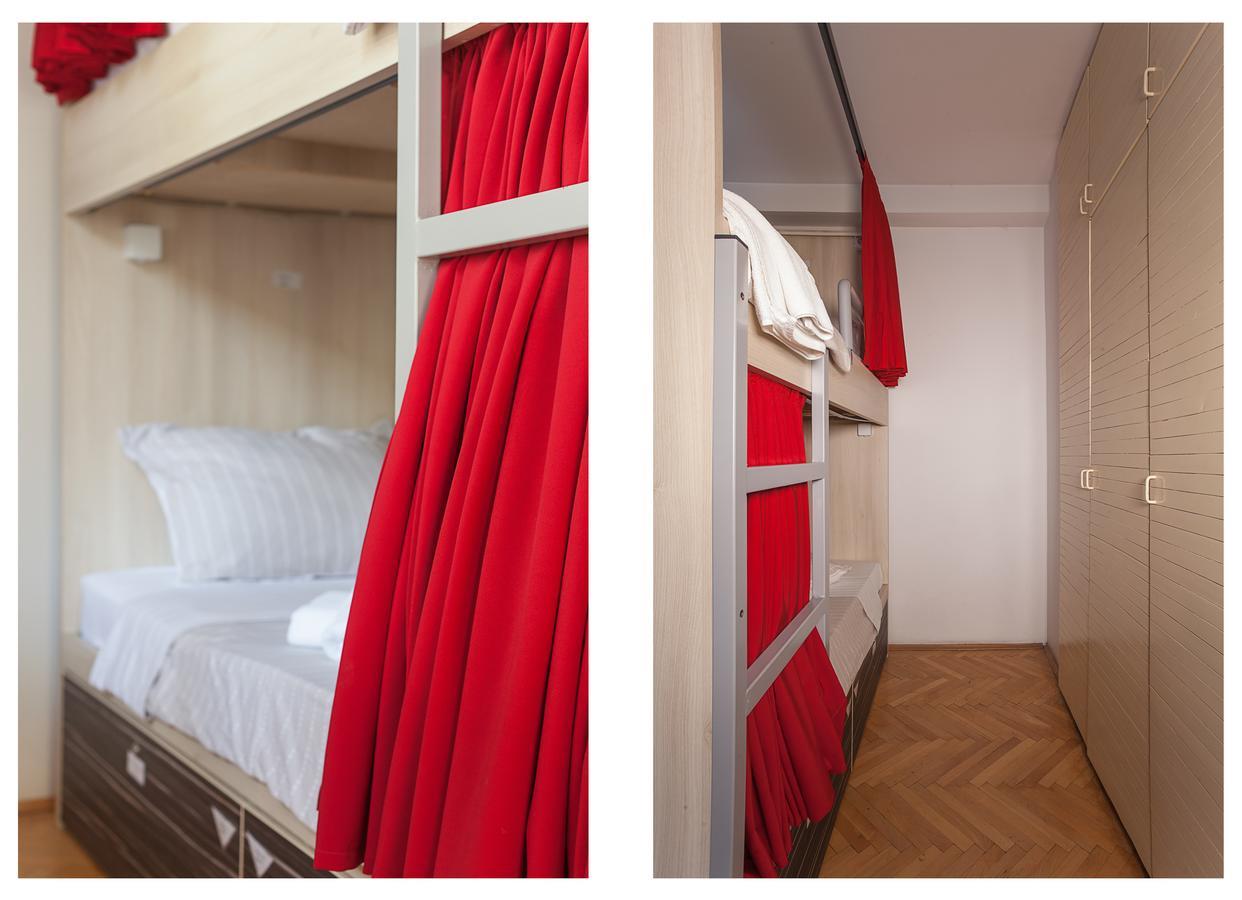 Urban Hostel & Apartments Skopje Bagian luar foto